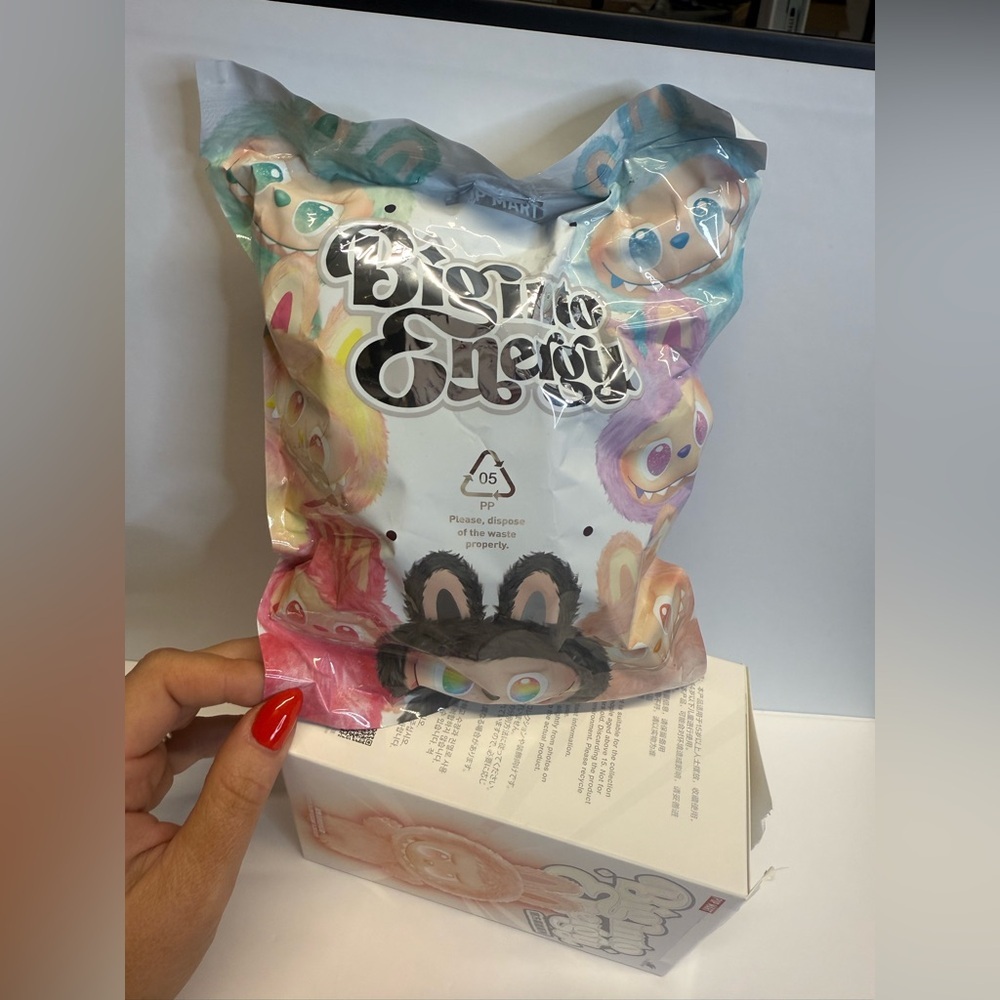 Authentic POP MART - Big Into Energy LOYALTY Labubu (Sealed in bag) - Picture 9 of 11